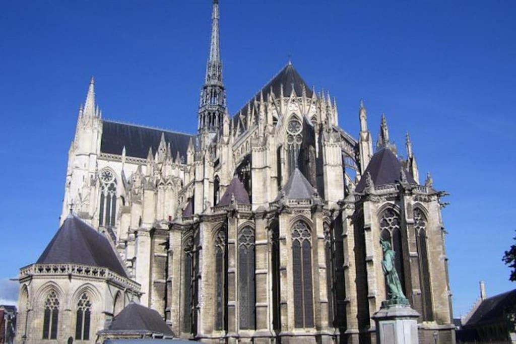 Super Studio Au Pied De La Cathedrale Daire Amiens Dış mekan fotoğraf